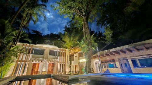 Carmen Hotel | Dreamcatcher Luxury