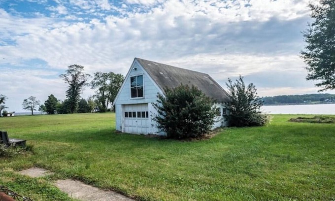 Deale House | #DreamDeale - water view home