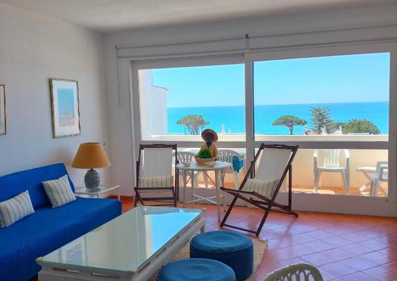 Olhos D'Agua Apartment | Dreamly Sea