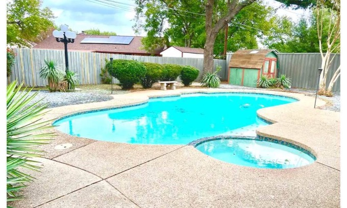 Euless House | Dreams of Beaches