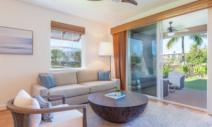 Waikoloa Condo | Dreamy condo near the ocean with pool, hot tub, lanai, fast WiFi & beach toys