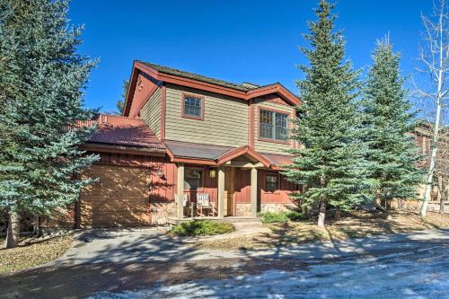 Eagle-Vail House | Dreamy Mtn Retreat with Hot Tub 3 Mi to Ski Resorts