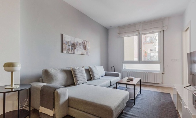La Sagrada Familia Apartment | Dreamy Sagrada Familia 3BR w/Washer & A/C, by Blueground