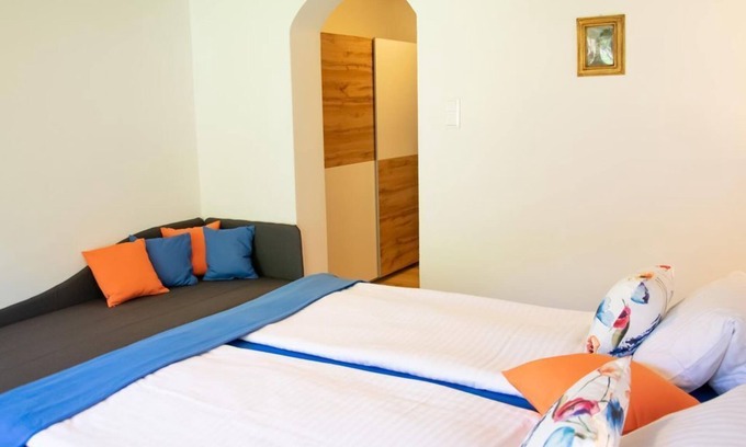 Feld am See Bed & Breakfast | Dreibettzimmer - Klamberghof Burgstaller
