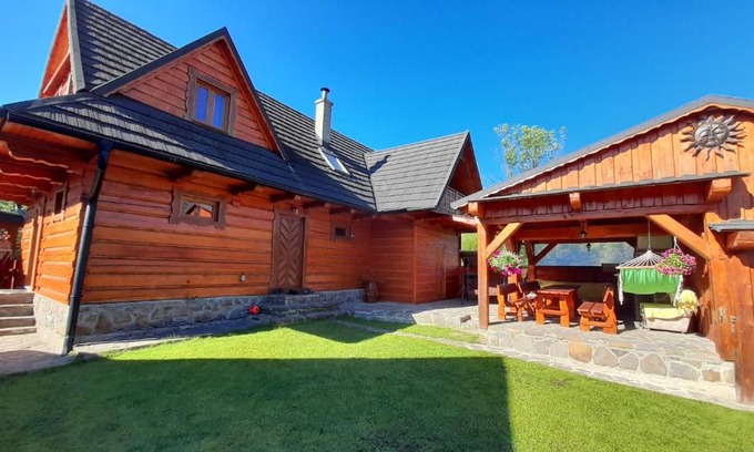 Osturna Ski Chalet | Drevenica Deni