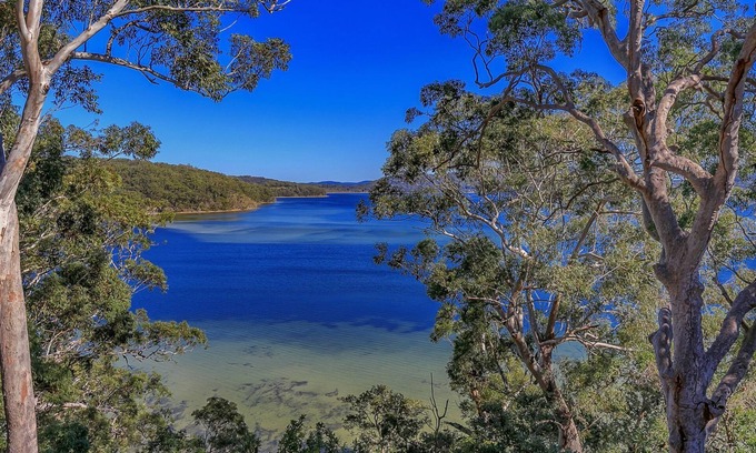 Smiths Lake House | Driftaway~Wi-Fi~Kayaks~Pool Table~Games~Toys~Reverse Cycle Air-Con~Media Room