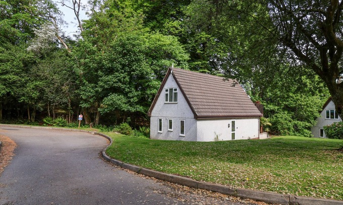 St. Ann's Chapel Cottage | DRIFTWOOD - 54 VALLEY LODGE in St Ann's Chapel, Cornwall