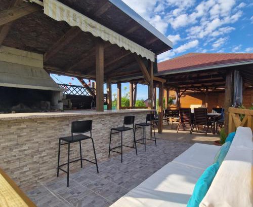 Cvetkovic House | DRiM Wood House - no party house