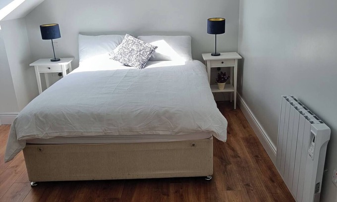 Darragh Apartment | Drumquin Accommodation nRoom 2