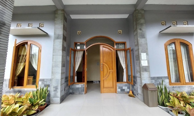 Bantul Hotel | DS Homestay Krebet