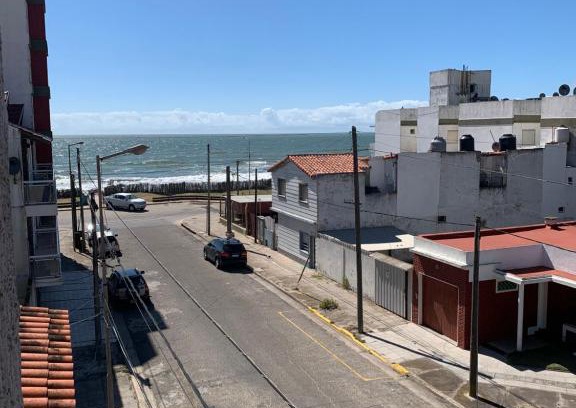 Santa Teresita Apartment | Dto en SANTA TERESITA rento por semana de fin de semana a fin de semana, a 1 cuadra de la playa y 4 del centro p 4 a 6 pax