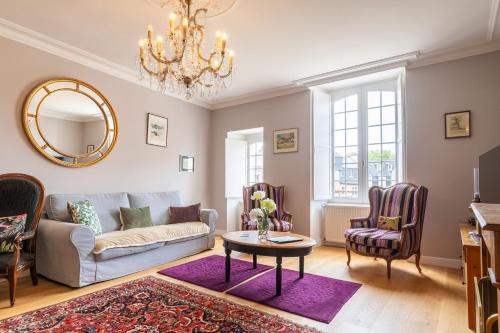 Vannes Apartment | Duchesse - Intramuros - Ascenseur - Coquet - Wifi