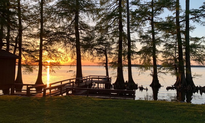 Wynnburg House | Duck Hunting, Fishing or Relaxing Family Vacation