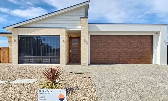 Waterhouse House | Duk N Dish - Go BIG or go home!