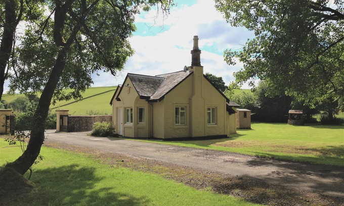 Moffat Cottage | DUMCRIEFF LODGE nr MOFFAT in Dumfries & Galloway