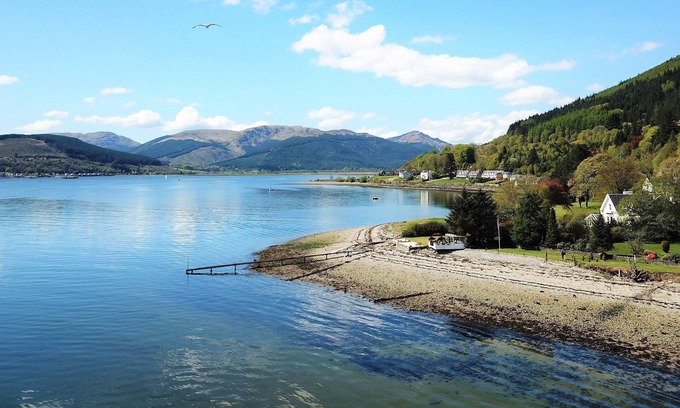 Strone Cottage | Dunbheag Cottage 2 B/R sleeps 4 WaterfrontLocation Nr Dunoon