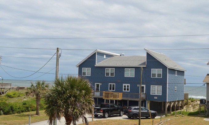 Emerald Isle Condo | Dune Castle East: Oceanfront Beach Duplex