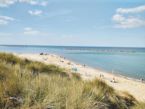Sea Palling Apartment | Dune Roamin': Sea Palling's Treasure - NOW with TV