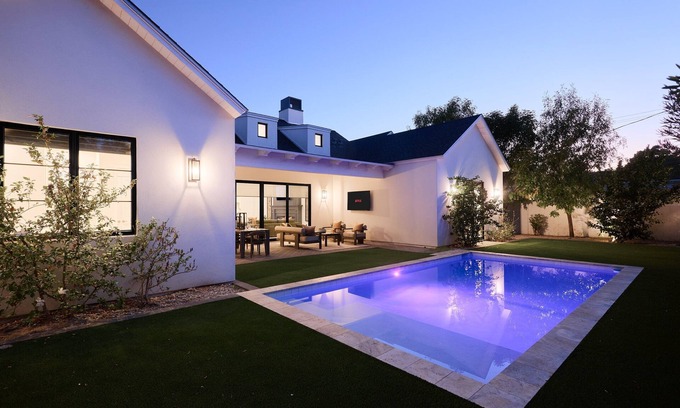 Suncrest Estates House | Dune - Sparkling Pool - Mins to Old Town