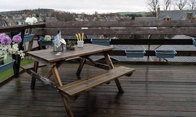 Huntly Hotel | Dunedin House