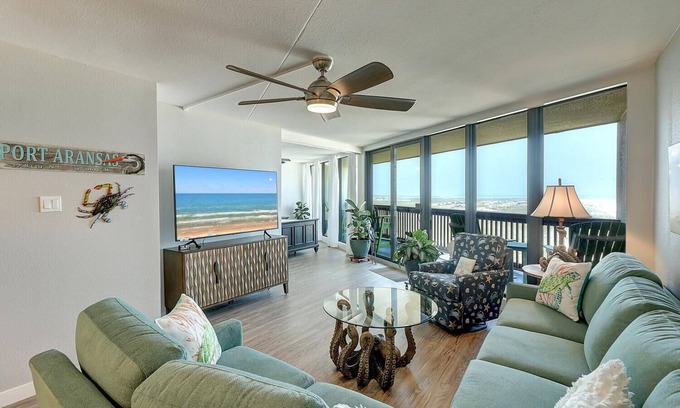 Port Aransas Condo | Dunes:709 Beautiful Condo, 2 BR. on the beach!