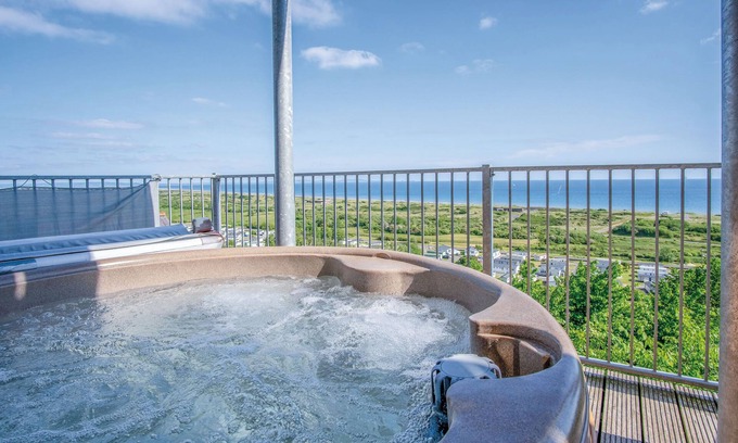Pendine Apartment | Dunes End - 2 Bedroom Apartment - Pendine