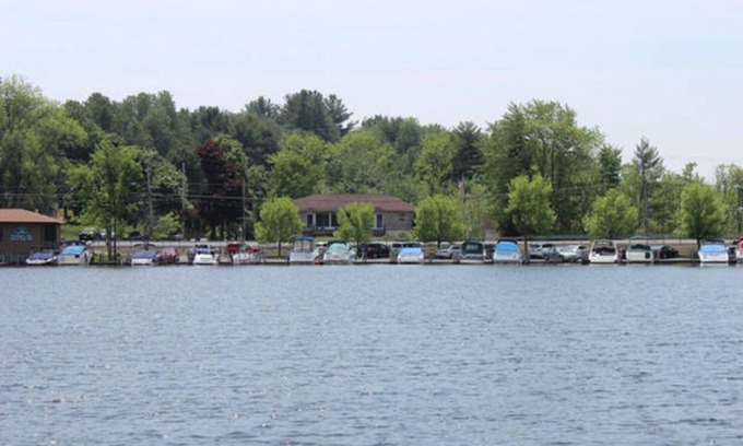 Lake George Apartment | Dunham's Lakeside Apartment