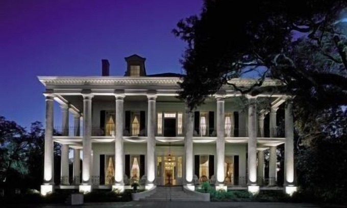 Natchez Bed & Breakfast | Dunleith Historic Inn