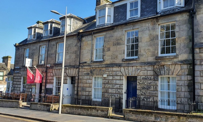 St. Andrews Apartment | Dunperrogh Golfers paradise, ideal location 50 yards from 18th of Old Course