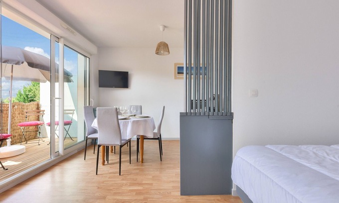 Biganos Apartment | Duo escape to the heart of the Arcachon Basin