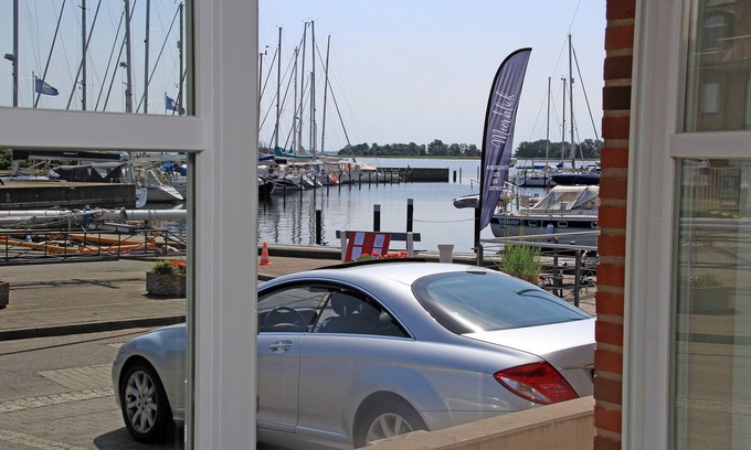 Lemkenhafen Apartment | DUO on the ground floor - apartment with harbor vi