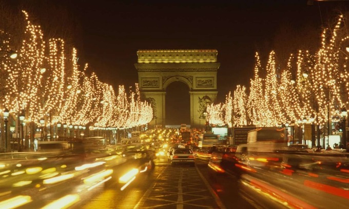 Faubourg-du-Roule Apartment | duplex above the hotel berri champs-elysées 5 stars