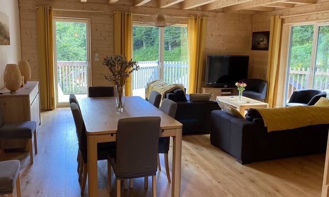 Laveissiere Apartment | Duplex AIGUILLON R+1
