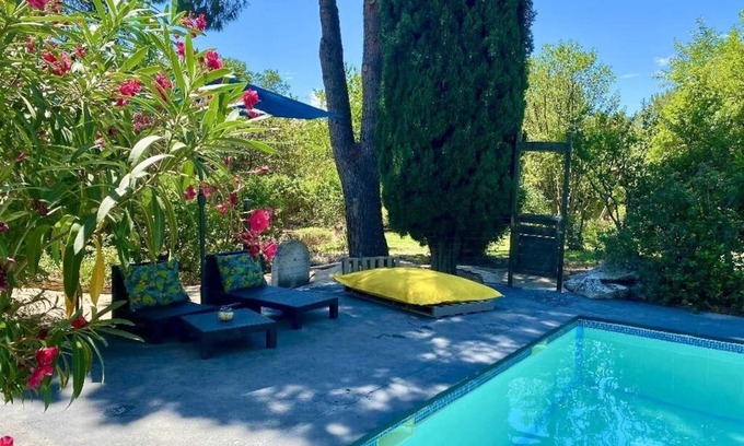 Saint Michel d'Euzet Other | Duplex and guest rooms in superb Provencal estate, garden, swimming pool.