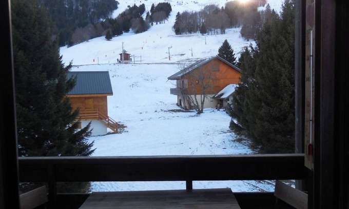 La Morte Apartment | Duplex Apartment 'Station Alpe Du Grand Serre' with Mountain View, Private Terrace and Wi-Fi
