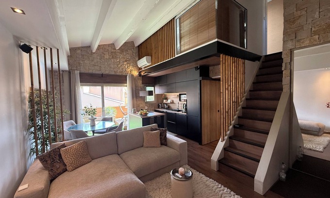 Mougins Apartment | Duplex apartment with swimming pool