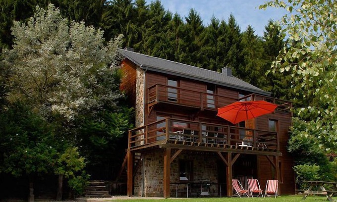 Marcouray Ski Chalet | Duplex Chalet in Rendeux Ardennes with Sauna and Terrace