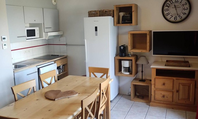 La Joue du Loup Ski Chalet | Duplex chalet 3 rooms for 7 pers. with terrace and free parking