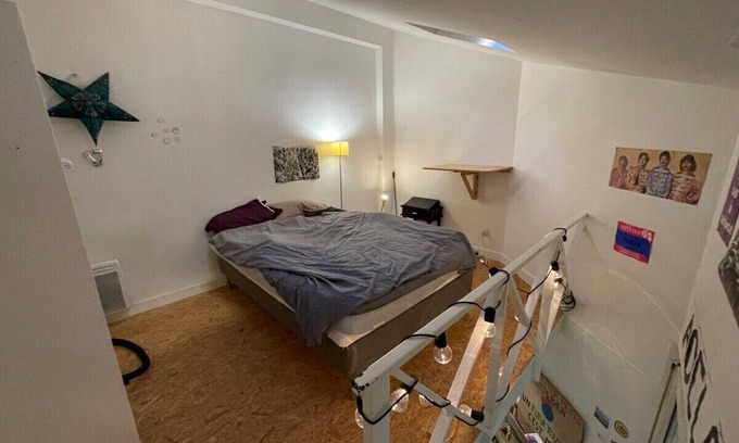 Pantin Apartment | Duplex cottage 25 M2, Pantin porte de Paris