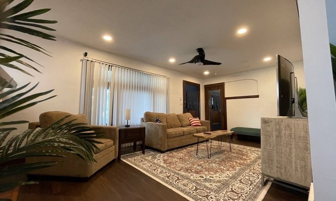 Parma House | Duplex home away from home