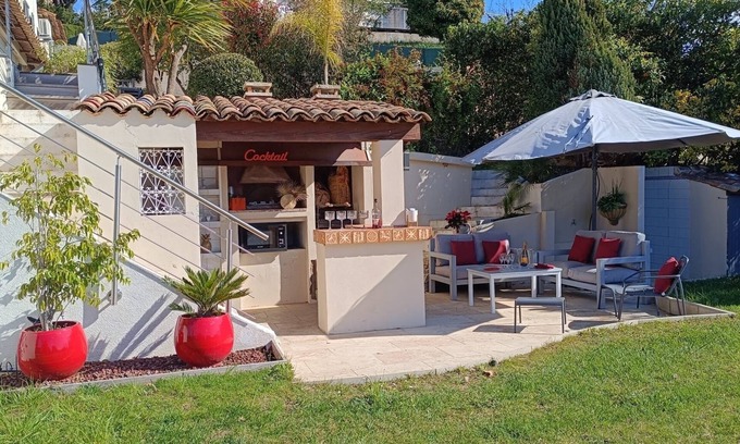 Cagnes-sur-Mer House | Duplex house with garden in the hills above Cagnes