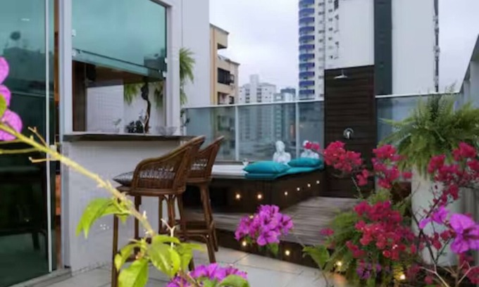 Centro Apartment | Duplex Penthouse, 2 Hydros, 5 Bedrooms, 300m from the Sea