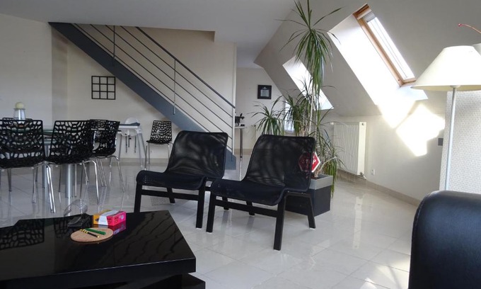 Henriville House | Duplex residence d'orléans