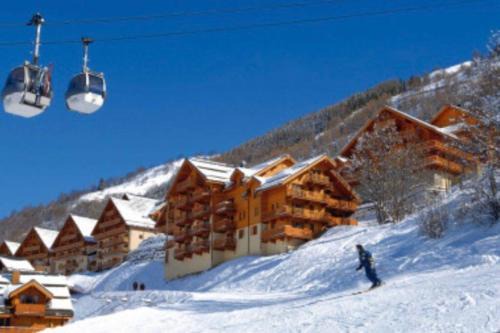 Valloire Apartment | Duplex T3, ski aux pieds, plein sud, Piscine