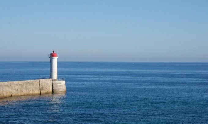 Audierne Apartment | Duplex with terrace overlooking the bay and the large beach 20m away