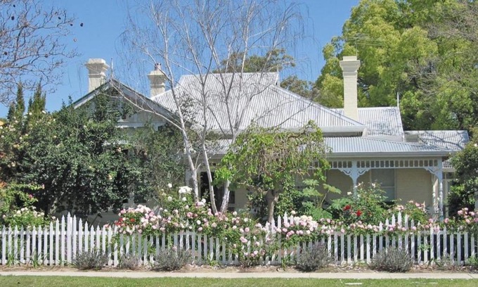 Mount Lawley Bed & Breakfast | Durack House Bed and Breakfast