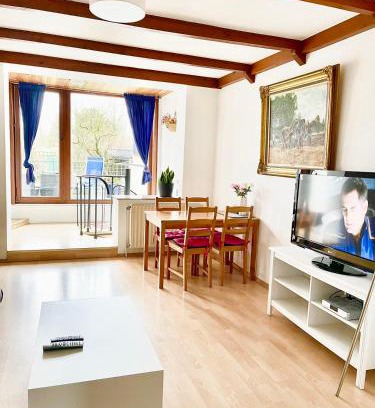 Unterrath Villa | Düsseldorf Messe, 2-bedroom Duplex Apartment with Terrace and Garden