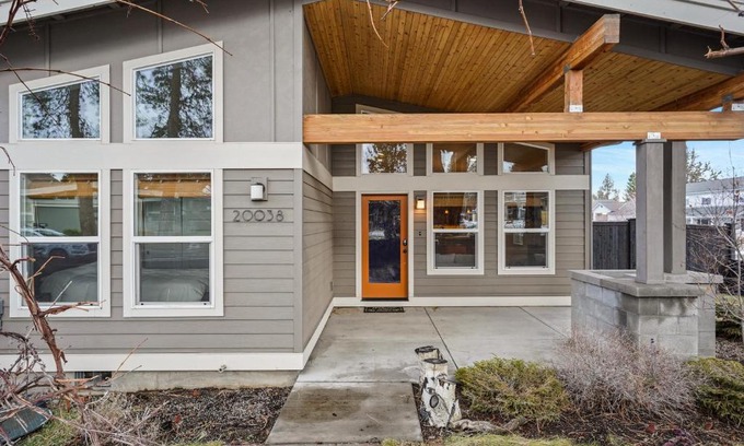 Southern Crossing House | Dwell 30 Days Minimum home