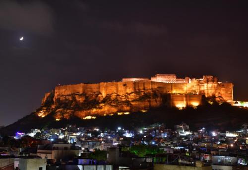 Jodhpur Bed & Breakfast | Dylan Cafe And Guest House