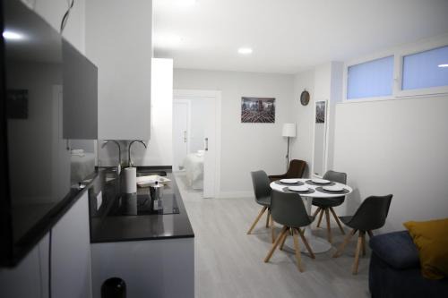 Alamedilla Apartment | E&R-2 Plaza España